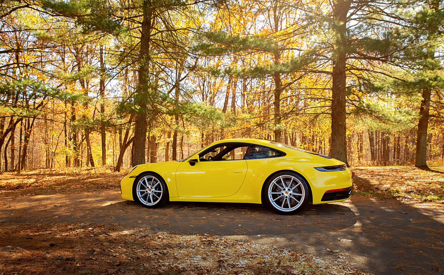 2022 Porsche 911 992 Carrera 4S Sport Premium Package Racing Yellow